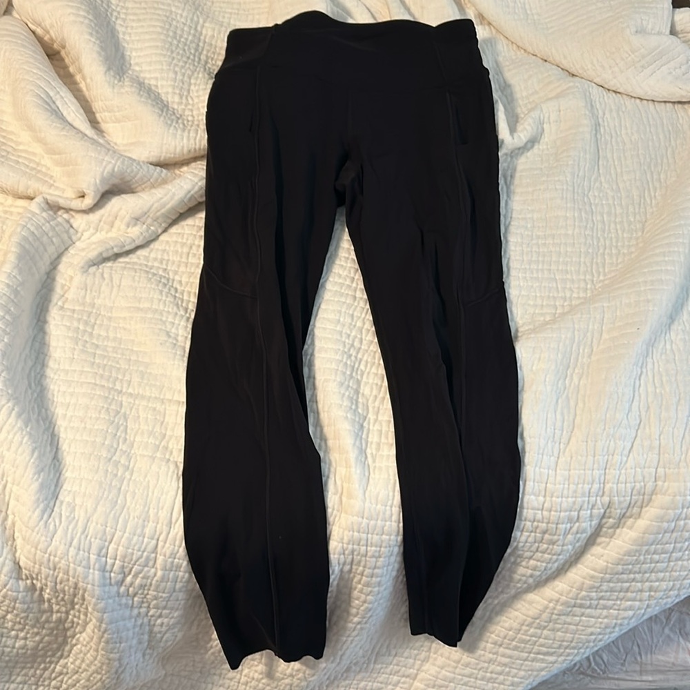 Black lululemon leggings
